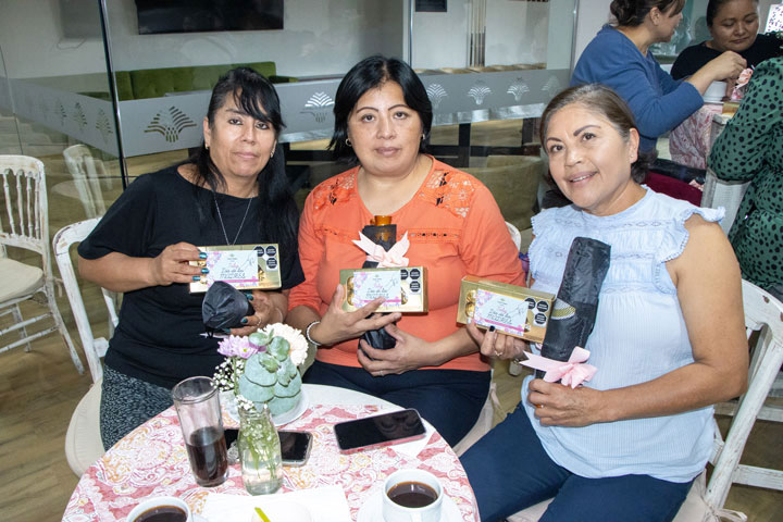 CELEBRACIÓN DEL DÍA DE LAS MADRES